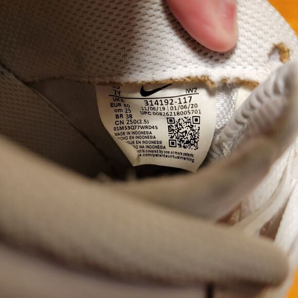 Nike Kids' Air Force 1 size 7 - Picture 6 of 7